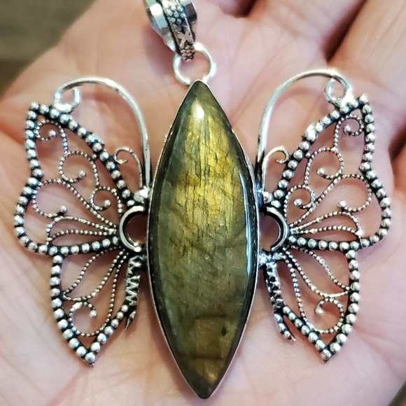Jewelry - Labradorite Silver Butterfly Pendant 2.64" AP-54209